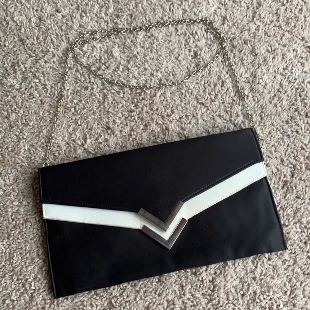 Black/white handbag
